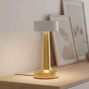 Modern Altın Gövdeli LED Masa Lambası 3 Işık Modlu