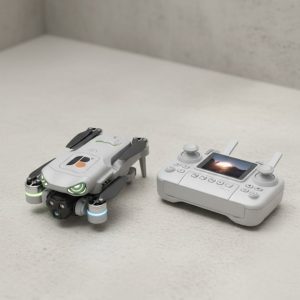 Tek Tuşla Kalkış İniş Özellikli Katlanabilir Drone